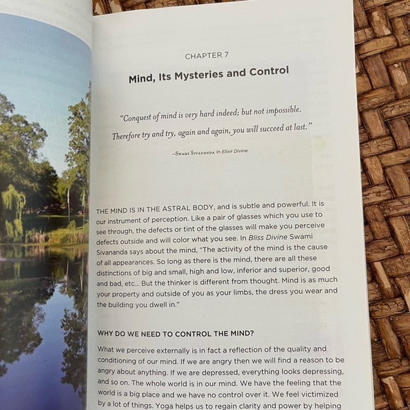 Book Used Good Condition Paperback Yoga Practice & Philosophy Meditation Spirit - Picture 10 of 12